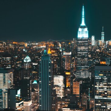 ニューヨーク市の観光業は盛況、740億ドルの経済効果を生み出す